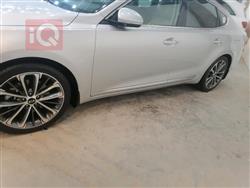 كيا كادينزا